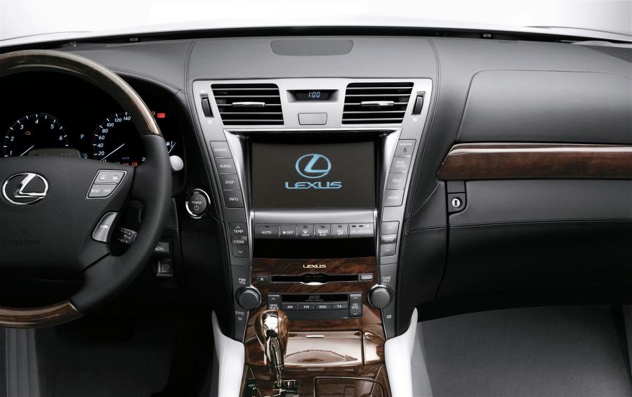  Lexus LS600h L 2007 года  (фото 46 из 224)